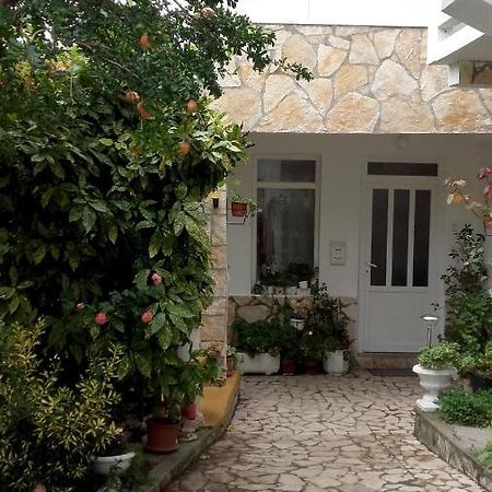 Apartment Gabric Palit Bagian luar foto